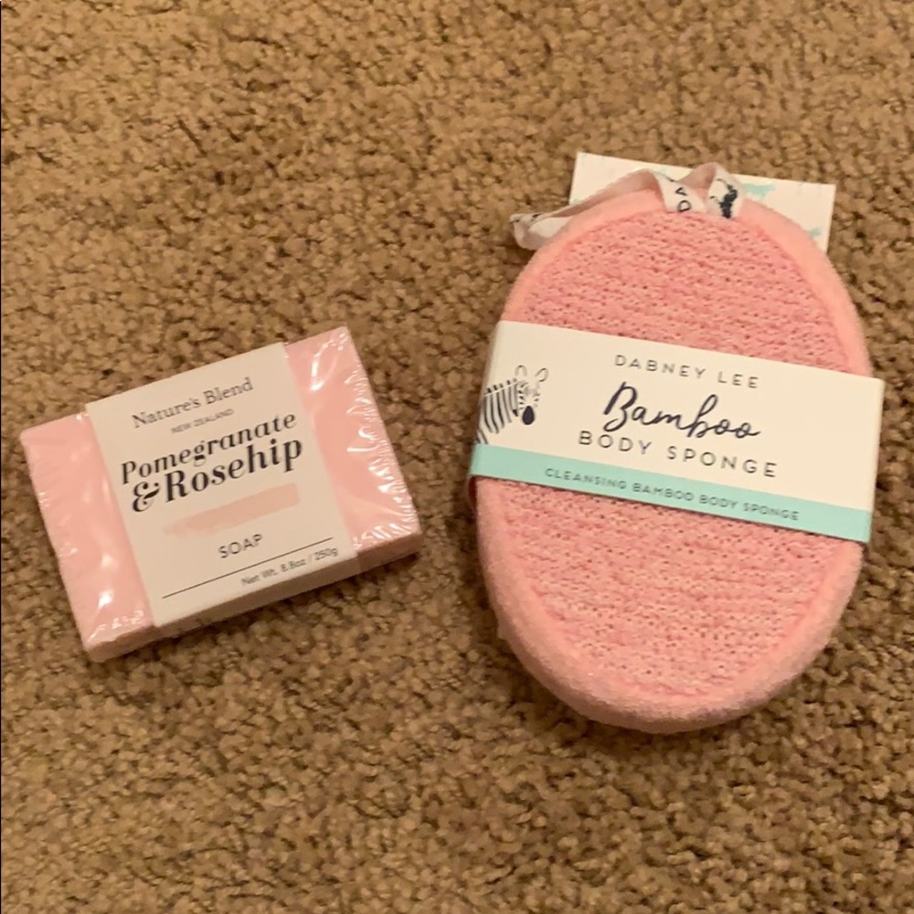 Boutique soap and sponge set